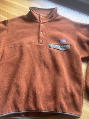 Patagonia men’s y2k brown Synchilla fleece in medium